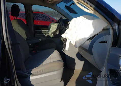 2010 Dodge Grand Caravan Sxt из США, поврежденный, VIN 2D4RN5DX8AR139784